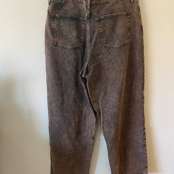 WILDFABLE STRAIGHT LEG BAGGY ACID WASHED JEAN NWT - Picture 3 of 5